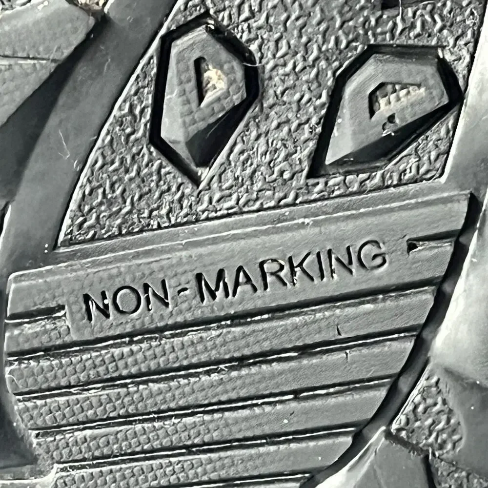 New Balance 481v3 Men’s 7 4E Black Gray All Terrain Athletic Hiking LowTop Shoes